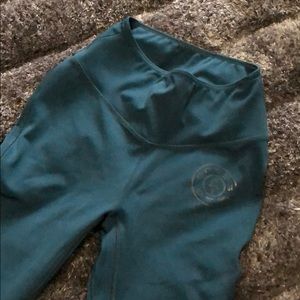 Gymshark X Gold’s Gym teal leggings